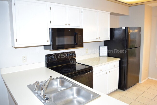 Building Photo - 1412 Woodscape Ln