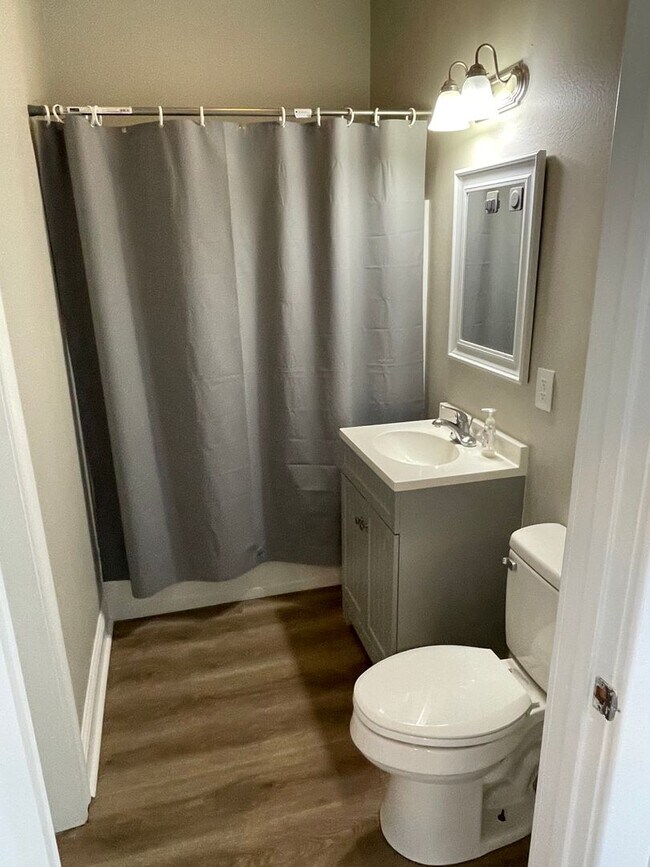Building Photo - 1BD/1BA Midcity Apt Off Carrollton Ave