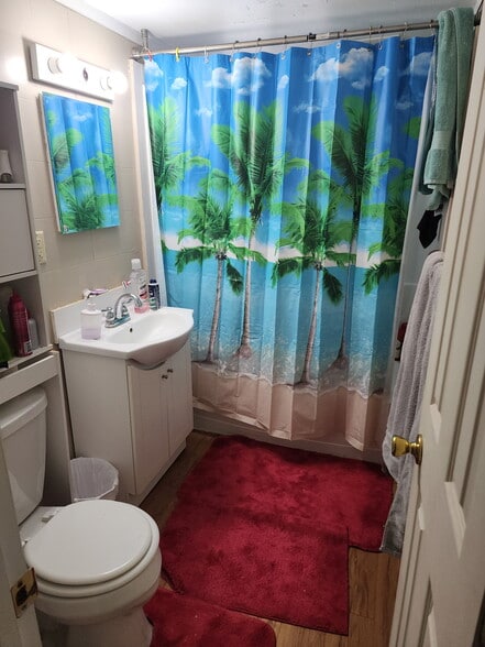 Building Photo - 121 Grand Blvd