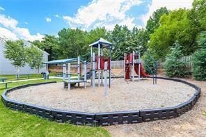 Building Photo - 513 Highwood Ln