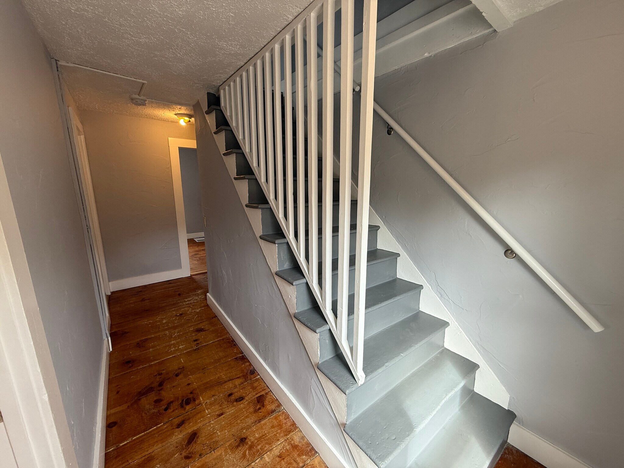 Building Photo - 84 Monadnock St