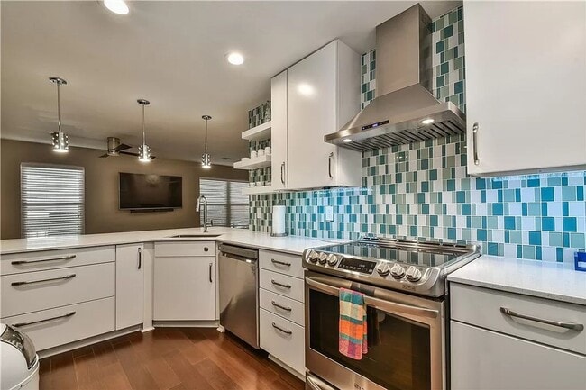 Building Photo - Urban Living in Downtown OKC - 2 Bedrooms/...