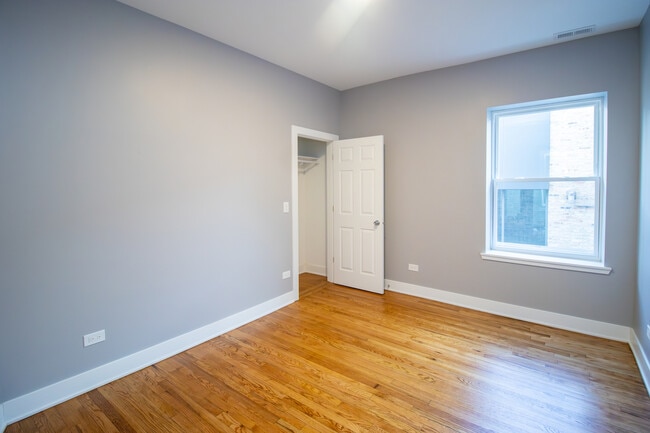 Building Photo - 5310 S Harper Ave