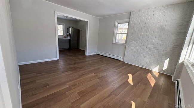 Building Photo - 72 Judith Dr