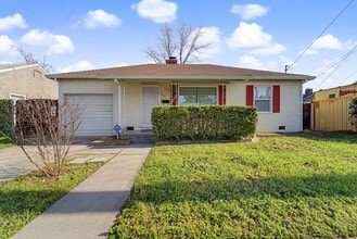 Building Photo - CHARMING 2bed 1 Bath Marysville