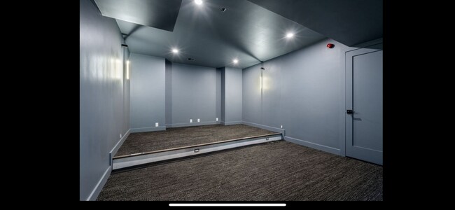 Building Photo - 28 Newtonville Ave