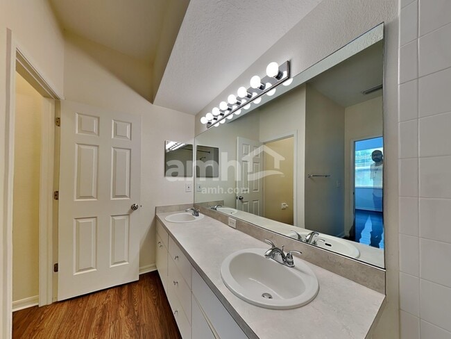 Building Photo - 12723 Bramfield Dr