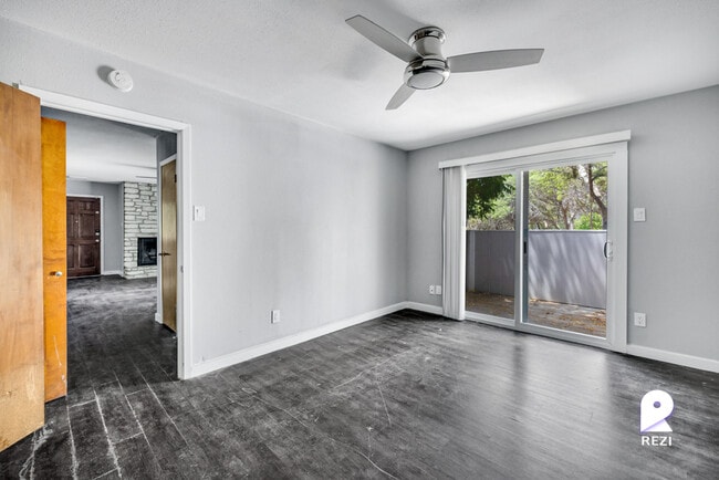 Building Photo - 1430 Redbud Trail