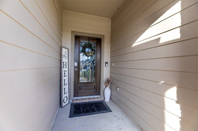 Building Photo - 7526 Highland Chase Dr