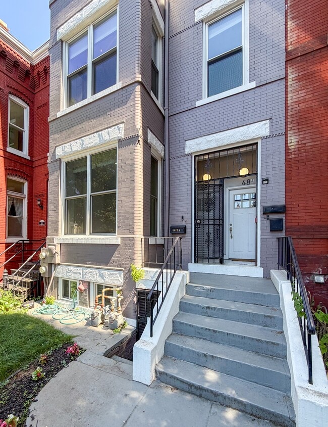 Building Photo - 48 New York Ave NW