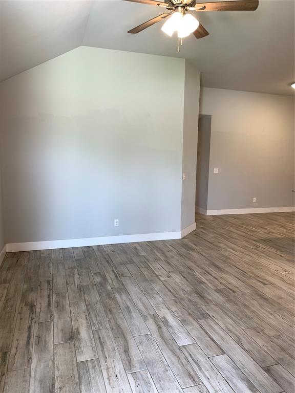Building Photo - 202 Woodbriar Rd