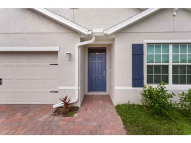 Building Photo - New home in Burnt Store Village in lovely ...