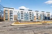 Building Photo - 76 Old Mill Bottom Rd N