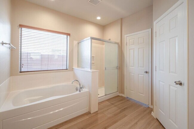 Building Photo - 26197 W Potter Dr