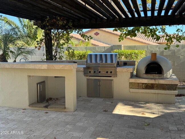 Building Photo - 3779 N Denny Way