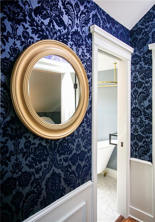 Building Photo - 5 Cherry St