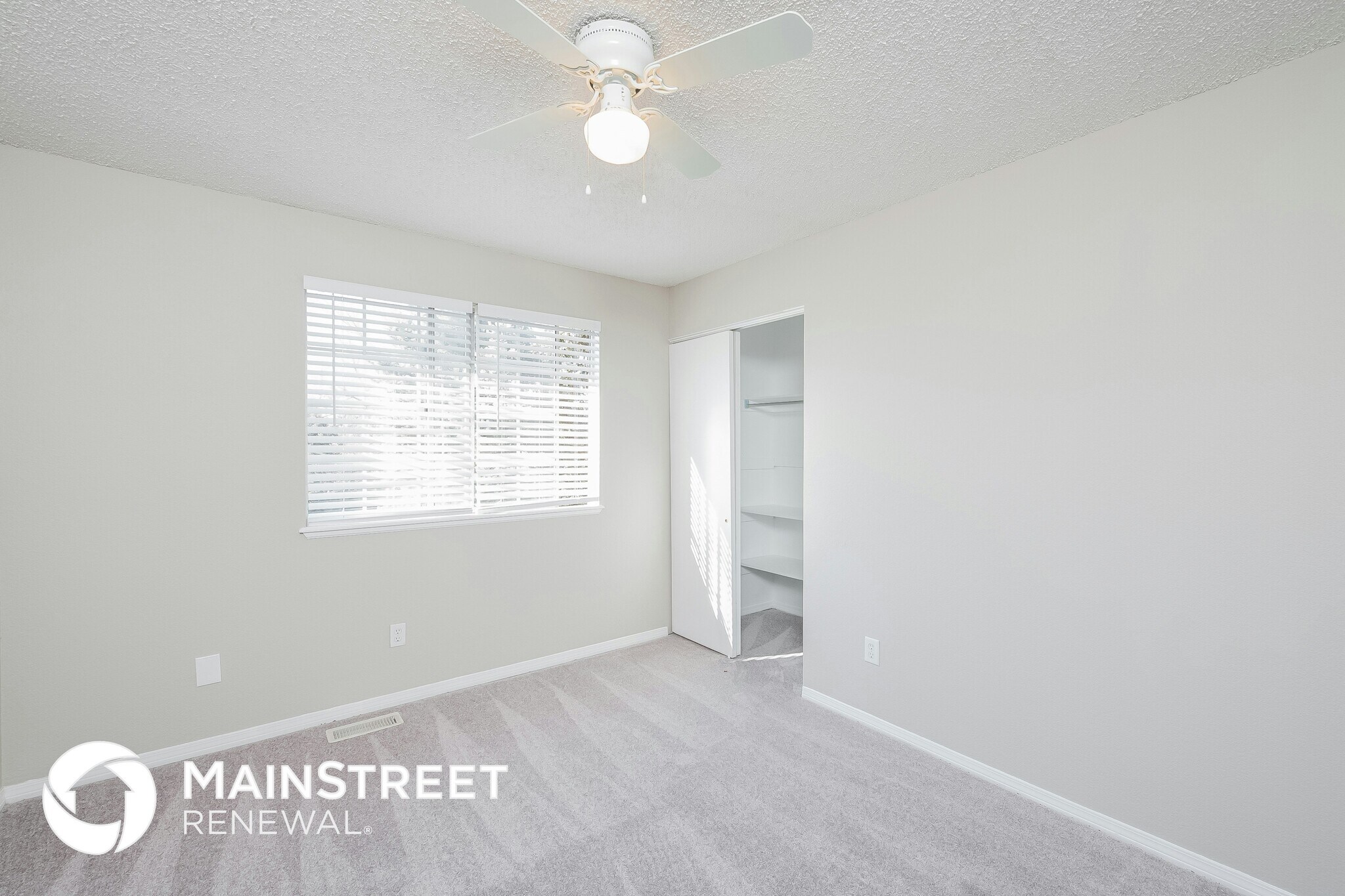 Building Photo - 10146 Fillmore St