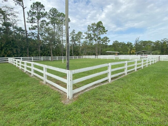 Building Photo - 2315 Deer Run Blvd