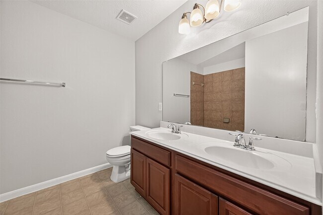 Building Photo - 18403 Tupper Bend Ln