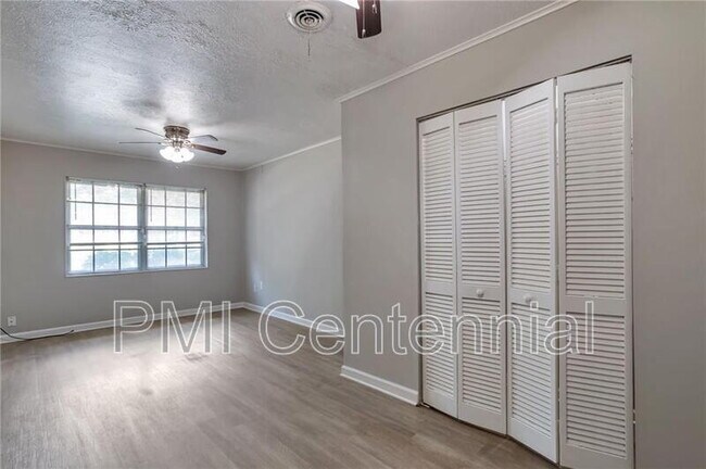 Building Photo - 484 Evergreen Dr