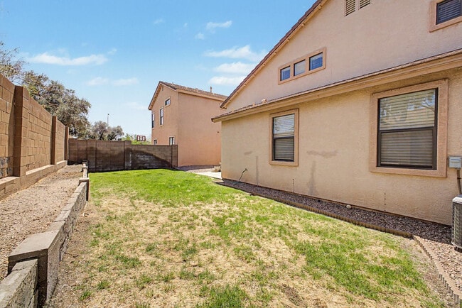 Building Photo - 6730 E Preston St