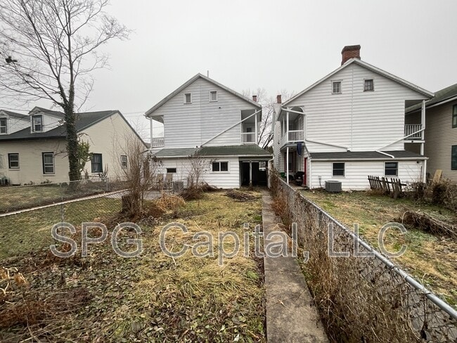 Building Photo - 254 E Louther St