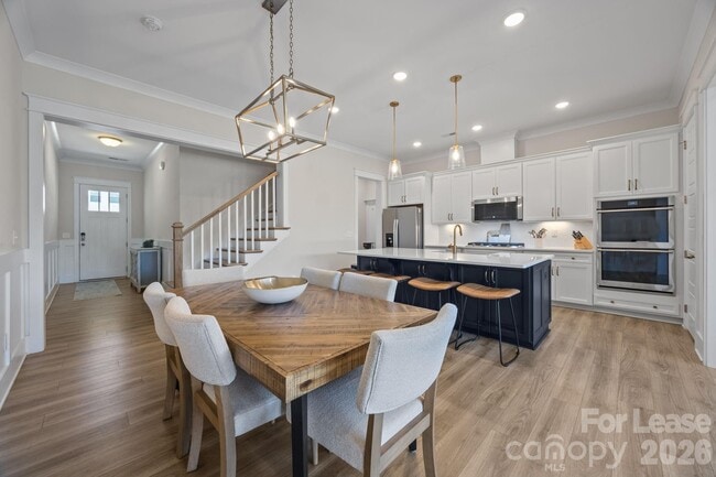 Building Photo - 4832 Blanchard Wy