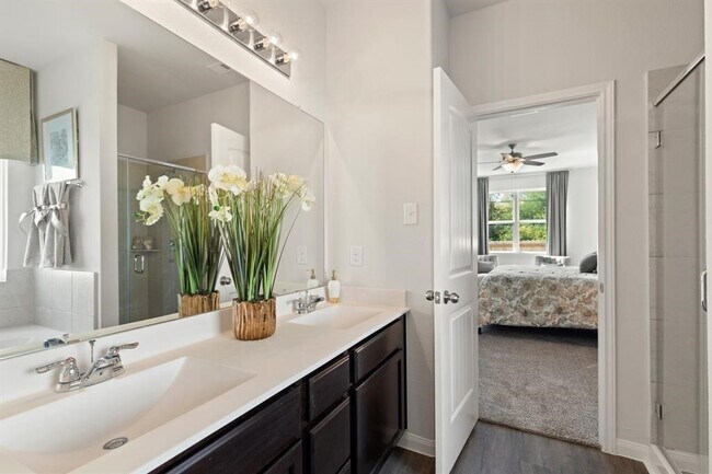 Building Photo - 5342 Briana Dee Dr