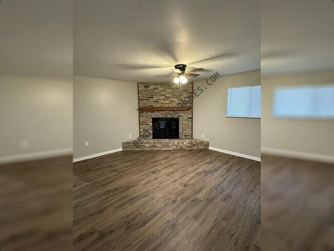 Building Photo - 7 Havenwood Ln