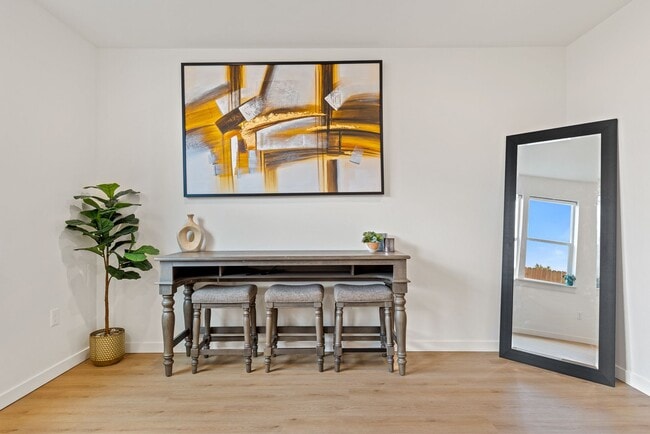 Building Photo - New Construction! Free first month rent