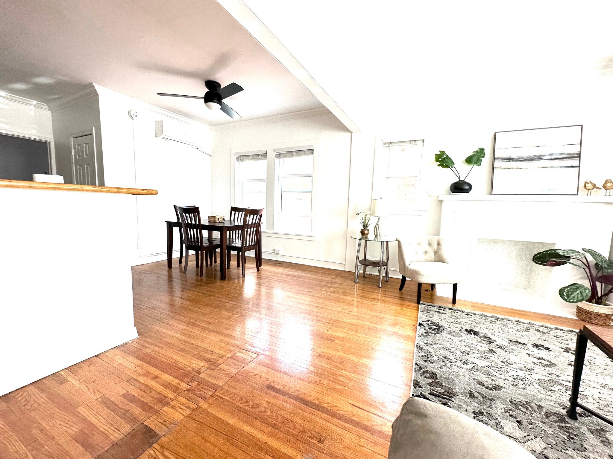 Living/ dining - 1108 S Detroit Ave