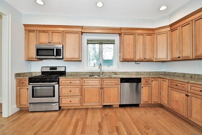 Building Photo - 22 High St