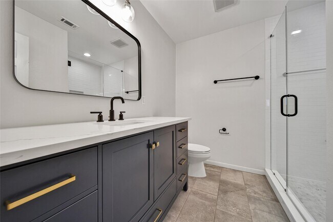 Building Photo - 5027 Twin Candle Dr