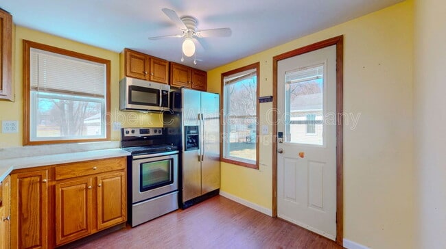 Building Photo - 10 Harkness Dr