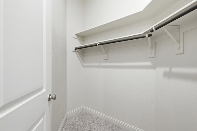 Building Photo - 3537 Ridgecross Dr