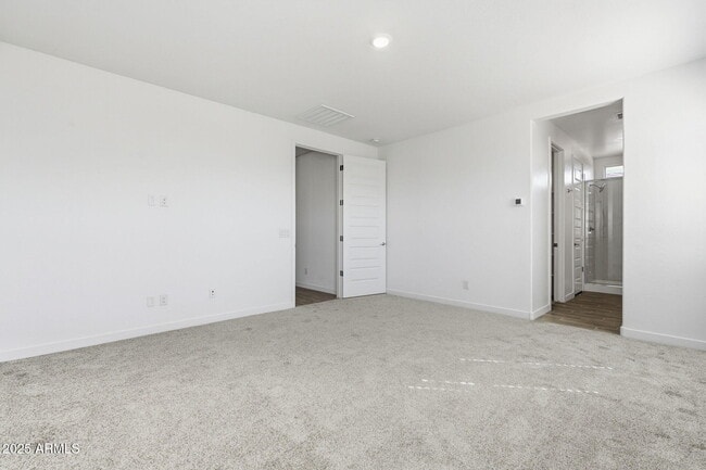 Building Photo - 8147 E Paloma Ave