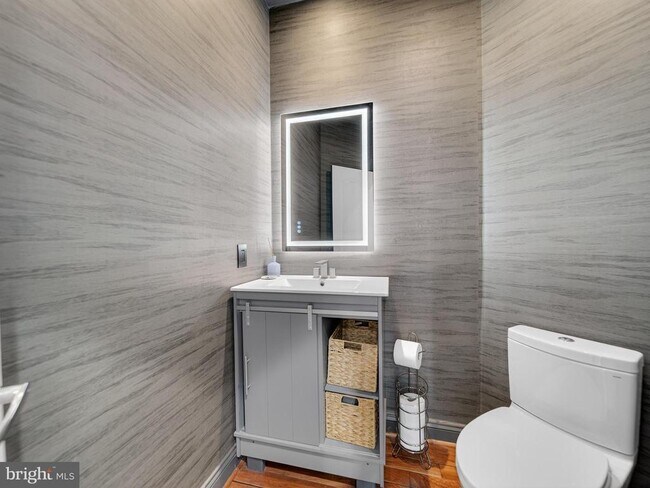 Building Photo - 11701 Winterset Terrace