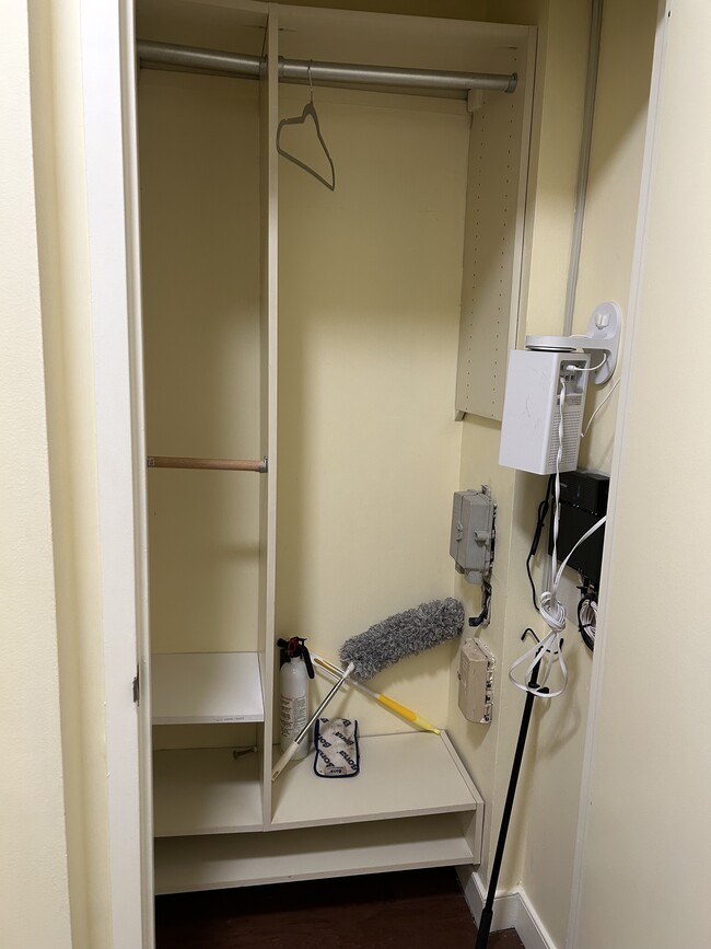 Entry/Tech closet - 1500 Hudson St