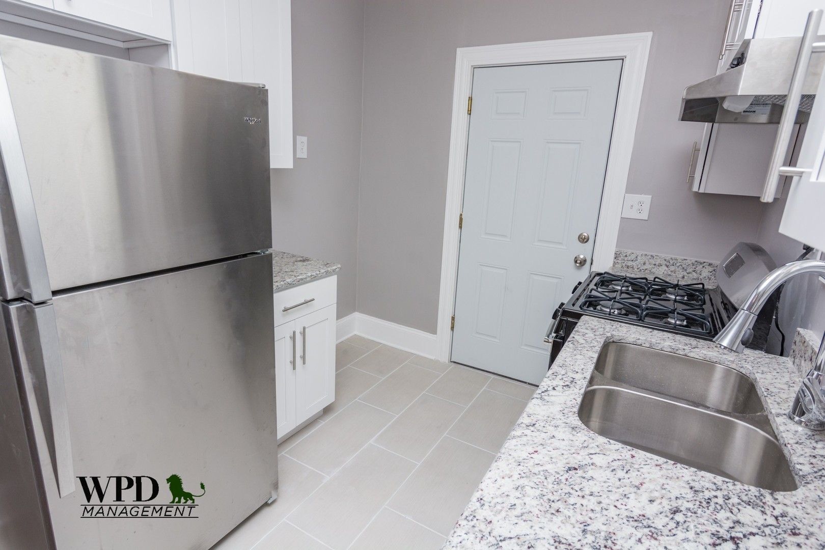 Building Photo - 1311 W 82nd St