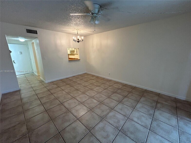 Building Photo - 4384 NW 9th Ave