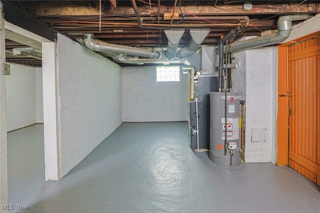 Building Photo - 522 Columbus Ave NW