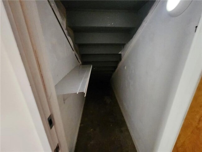 Building Photo - 195 Arizona Ave NE