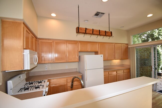 Building Photo - 11904 Cypress Canyon Rd