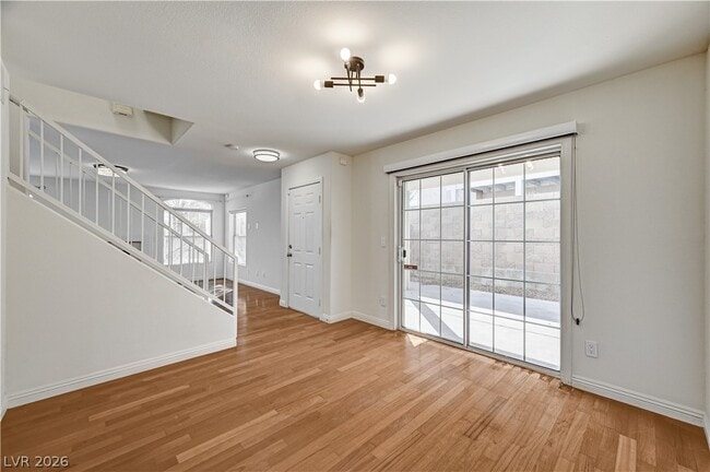 Building Photo - 1602 Coyote Run Dr