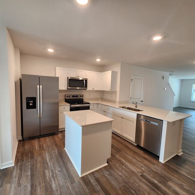 Building Photo - 8503 Beckett Chase Wy