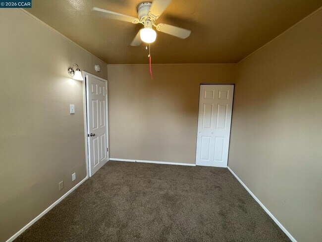 Building Photo - 25 Baldwin St