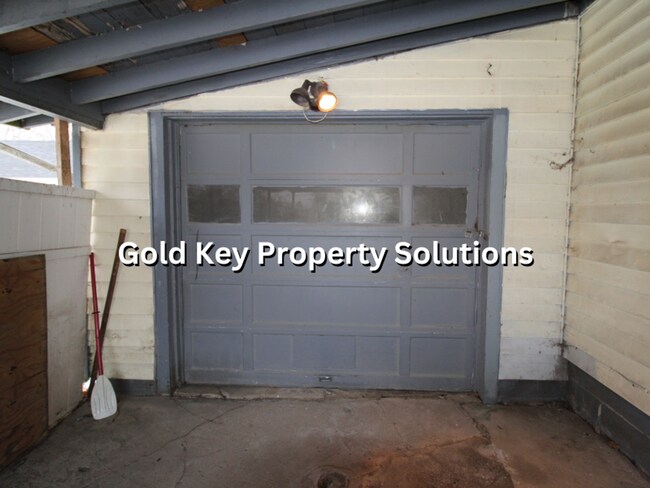 Building Photo - 1212-1212 1/2 LAYTON RD.