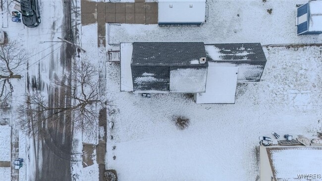 Building Photo - 68 Sirret St