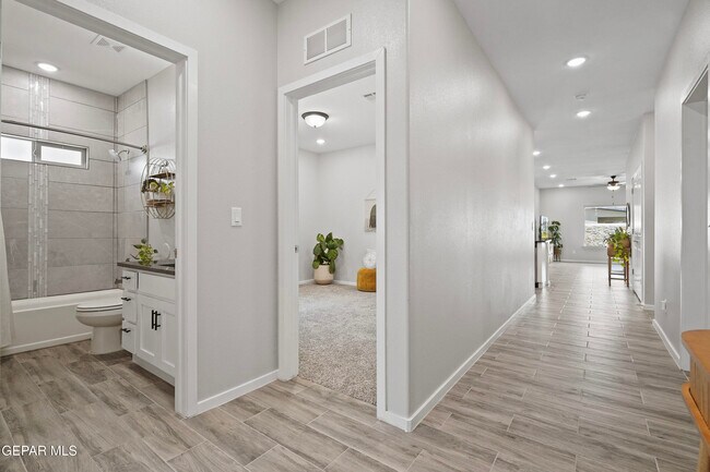 Building Photo - 2308 Enchanted Quail