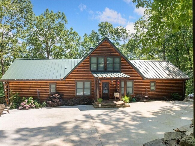 Building Photo - 5281 Laurel Ln